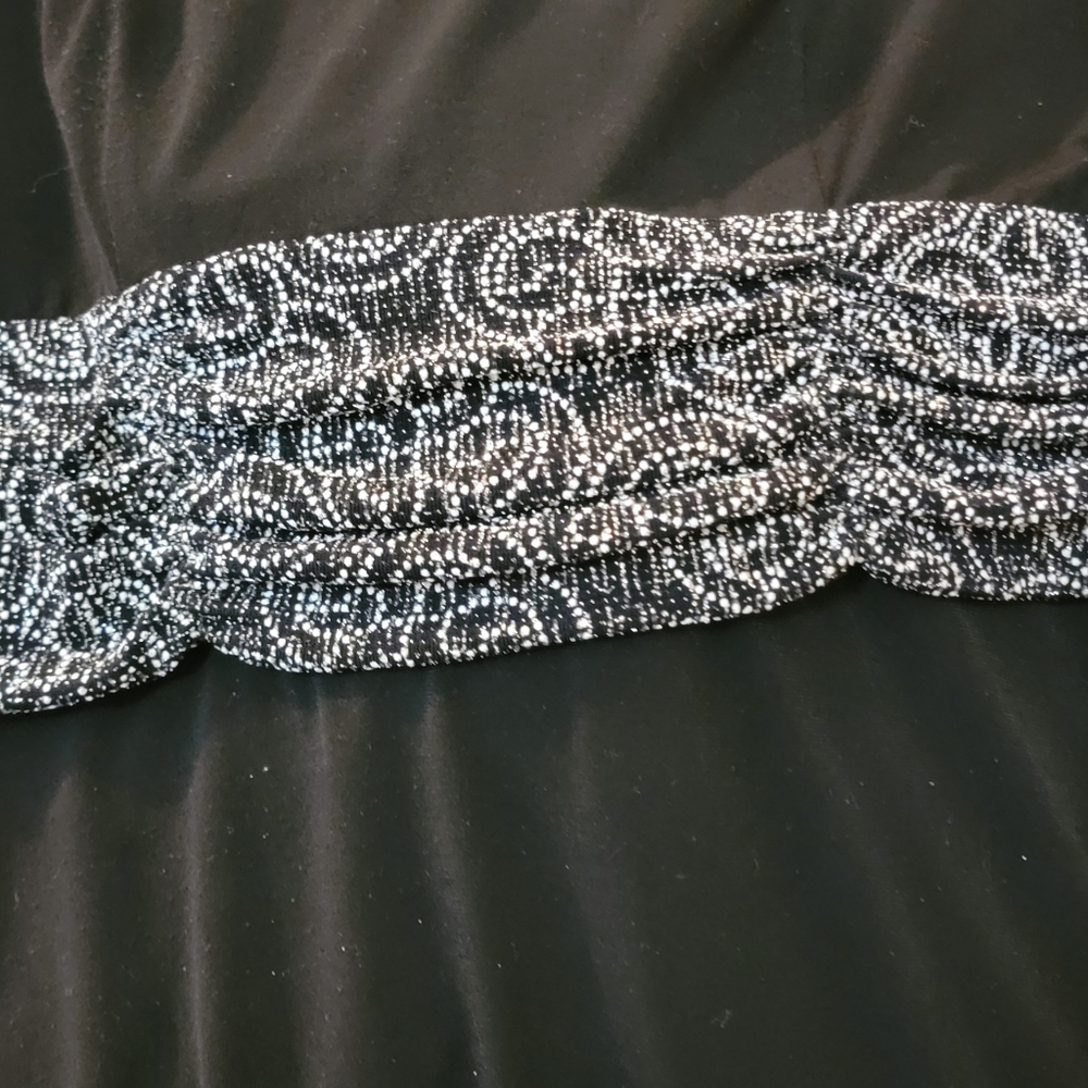 Ladies 2pc Set - image 8